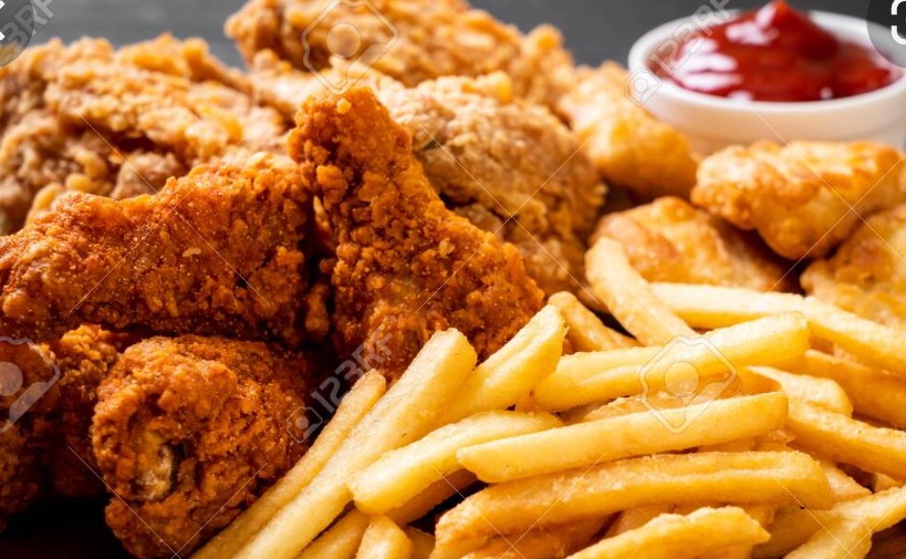 Image of fries/chips with chicken BIG